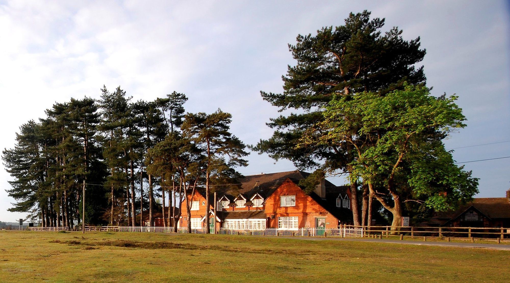 Beaulieu Hotel Lyndhurst Exterior foto